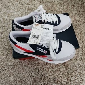 Reebok Classic Sneakers 5.5